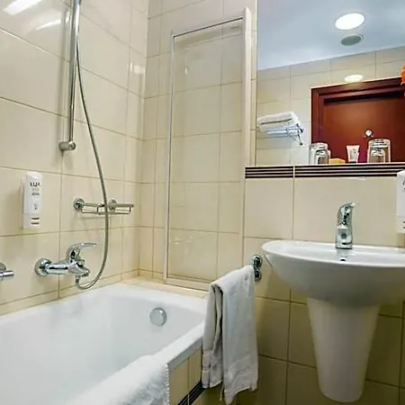 Premier Hotel
